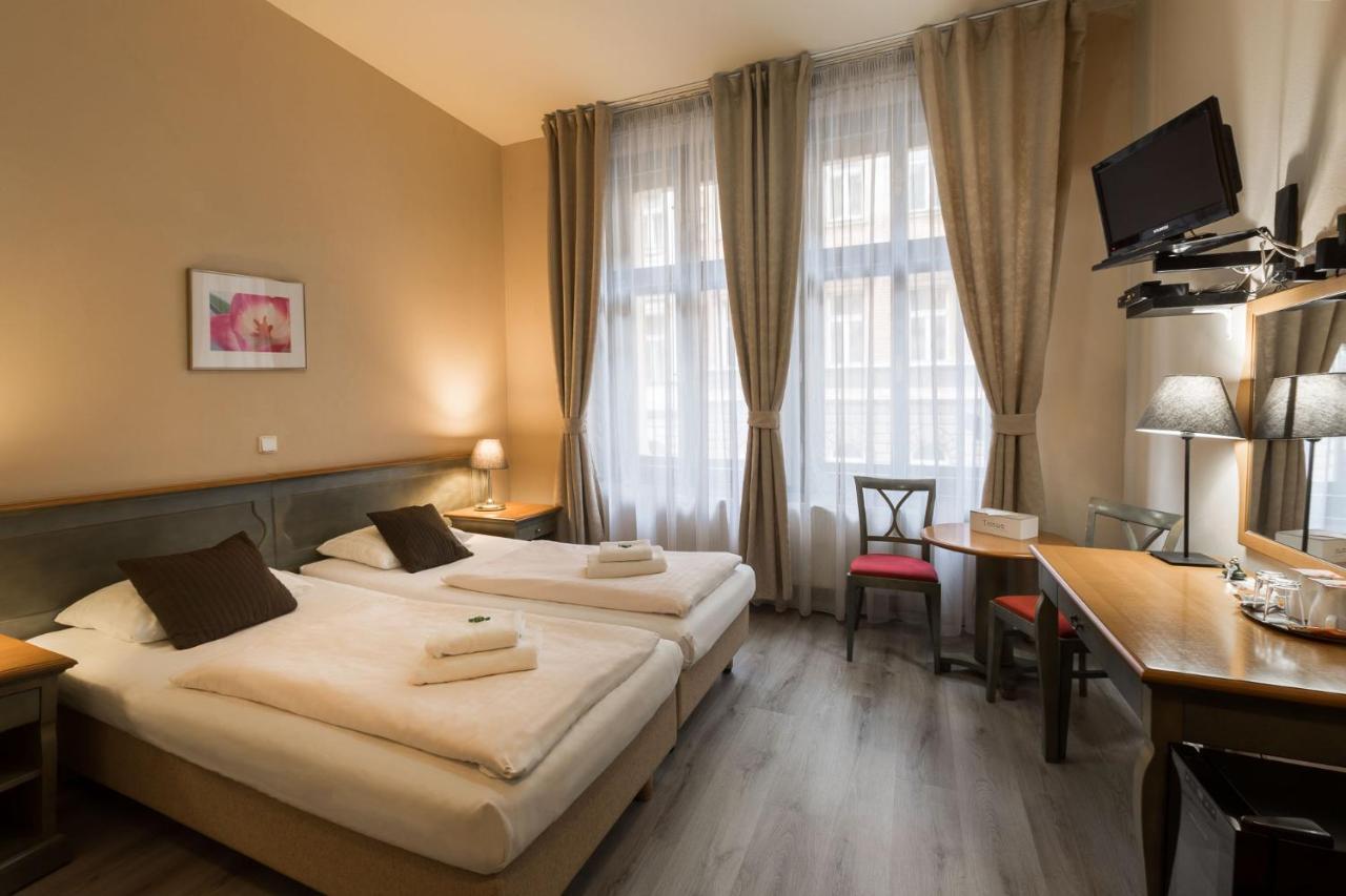 Hotel Augustus Et Otto Prag Exteriör bild